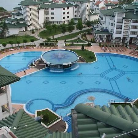 Apartamento Yolande At Emerald